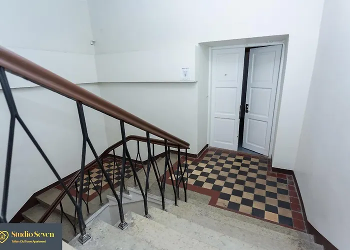 Seven - Old Town * Таллин