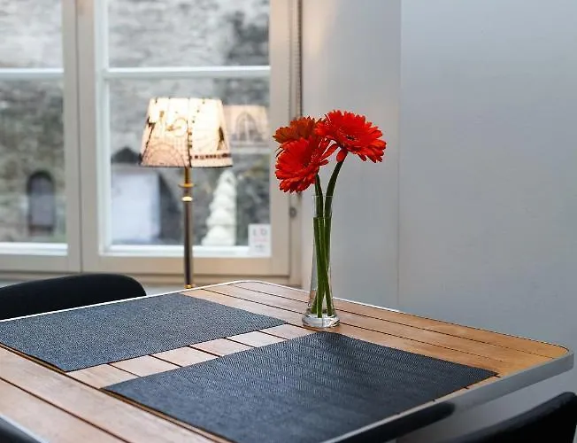 Seven - Old Town Apartment